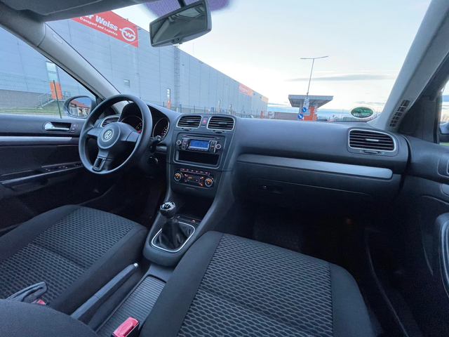 VW Golf 1.6i Germany - автомобили, коли, обяви за нови и употребявани 12