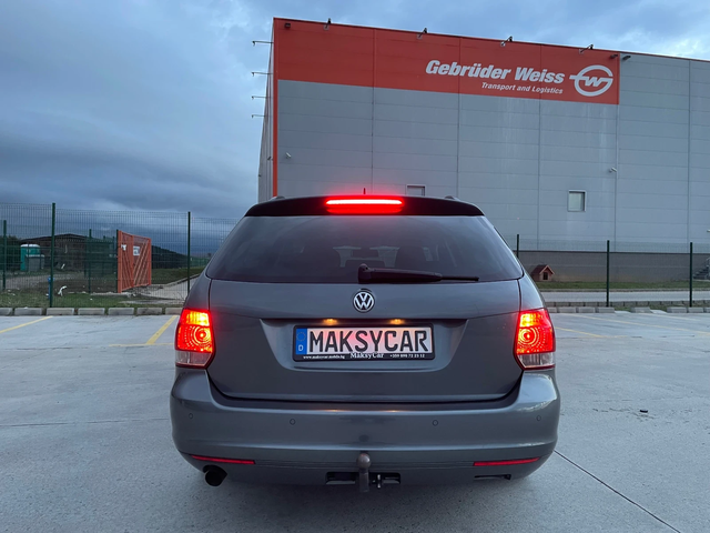 VW Golf 1.6i Germany - автомобили, коли, обяви за нови и употребявани 5