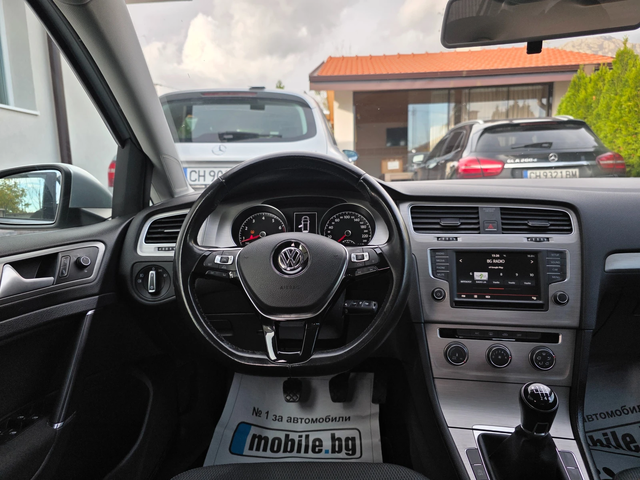 VW Golf 1.4 GDI - автомобили, коли, обяви за нови и употребявани 10