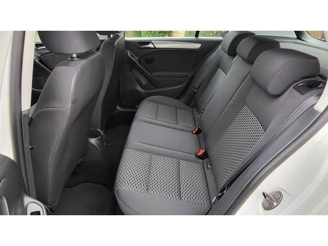 VW Golf 1.6 TDI 105к.с. - автомобили, коли, обяви за нови и употребявани 12