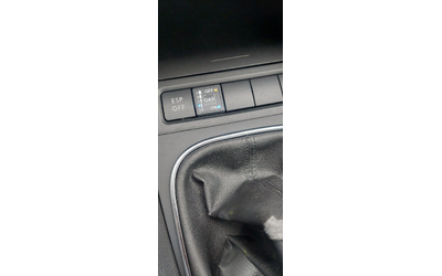 VW Golf 1.6 ГАЗ КЛИМА - автомобили, коли, обяви за нови и употребявани 12