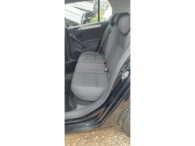VW Golf 1.6 ГАЗ КЛИМА - автомобили, коли, обяви за нови и употребявани 9