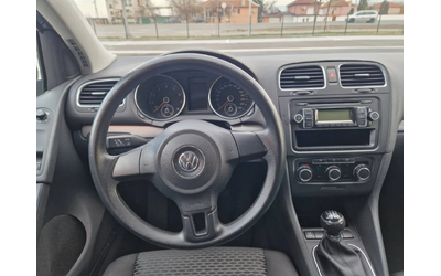 VW Golf 1.4 /80 к.с. - автомобили, коли, обяви за нови и употребявани 9
