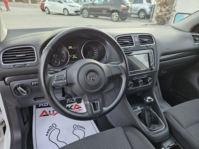 VW Golf 1.6i-102кс= ГАЗ* LANDI RENZO= LED= NAVI= АВТОПИЛОТ - автомобили, коли, обяви за нови и употребявани 7
