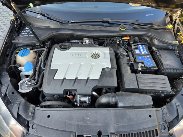 VW Golf 2.0TDI-110кс= НАВИ= АВТОПИЛОТ= ОБСЛУЖЕН= EU 5A - автомобили, коли, обяви за нови и употребявани 16