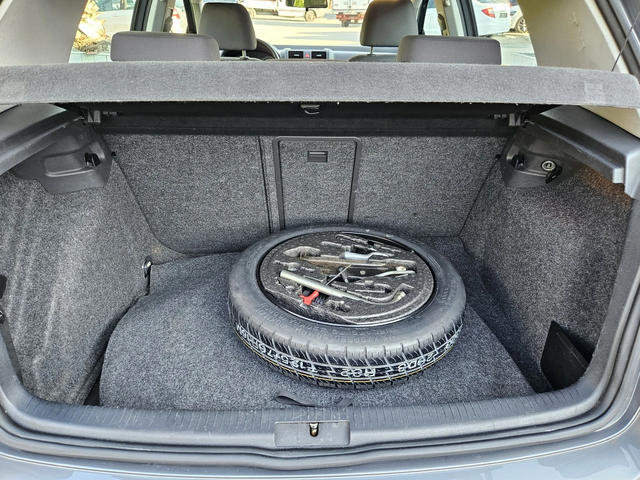 VW Golf 1.6i-102кс= ГАЗ* BRC* = ОБСЛУЖЕН= КЛИМАТИК - автомобили, коли, обяви за нови и употребявани 9