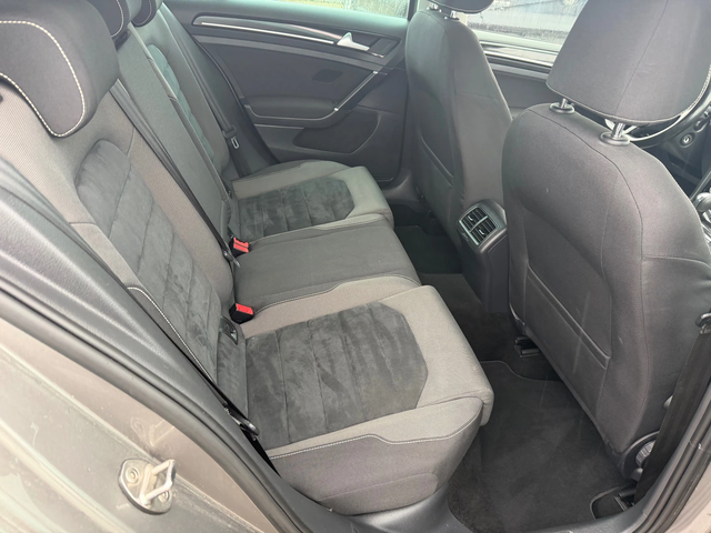 VW Golf 1.4 TGI - автомобили, коли, обяви за нови и употребявани 13