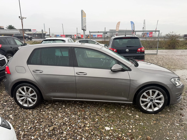 VW Golf 1.4 TGI - автомобили, коли, обяви за нови и употребявани 3