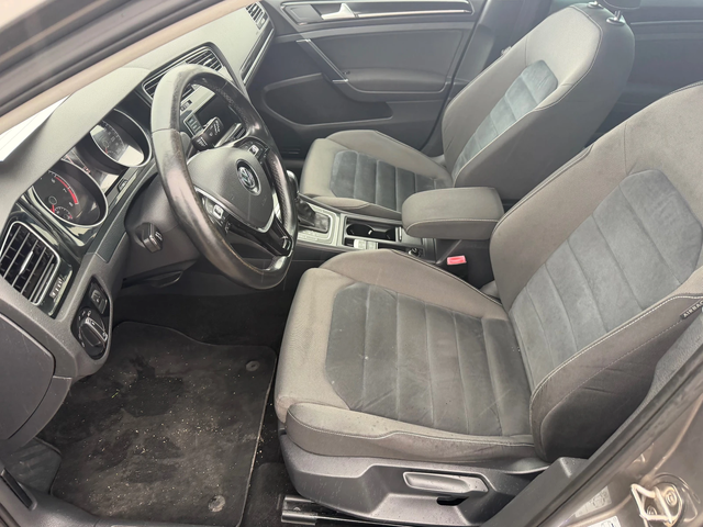 VW Golf 1.4 TGI - автомобили, коли, обяви за нови и употребявани 8
