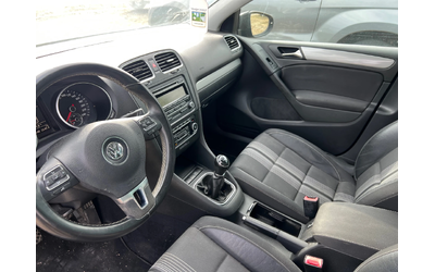 VW Golf 1.2 - автомобили, коли, обяви за нови и употребявани 10