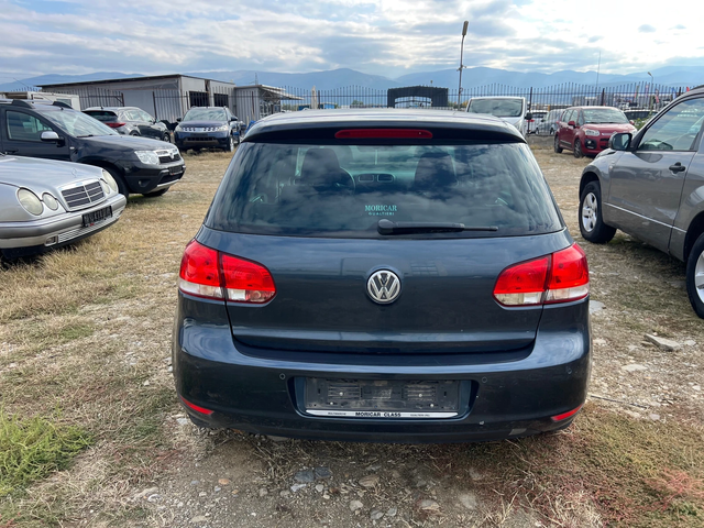 VW Golf 1.2 - автомобили, коли, обяви за нови и употребявани 5