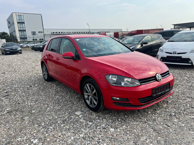 VW Golf 1.6 TDI - автомобили, коли, обяви за нови и употребявани 2