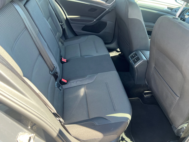 VW Golf 1.4 TGI - автомобили, коли, обяви за нови и употребявани 12