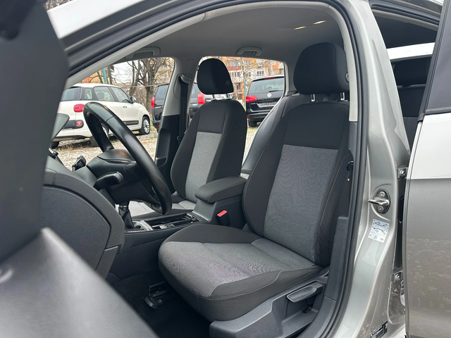 VW Golf 1, 2TSI 86kc 4цилиндри ремък - автомобили, коли, обяви за нови и употребявани 8