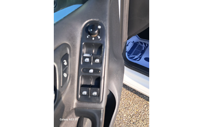 VW Golf 1, 6 tdi - автомобили, коли, обяви за нови и употребявани 10