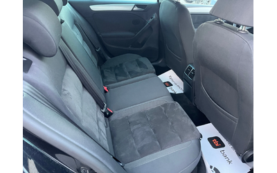 VW Golf 2.0 TDI DSG - автомобили, коли, обяви за нови и употребявани 8