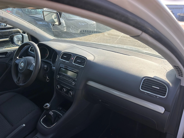 VW Golf 1.6GAZ EURO 5 - автомобили, коли, обяви за нови и употребявани 9