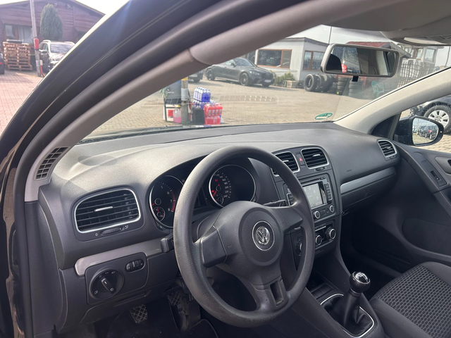 VW Golf 1.6i NAVI EURO 5 - автомобили, коли, обяви за нови и употребявани 10
