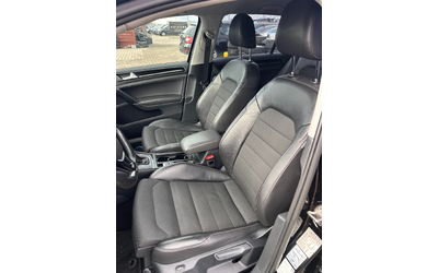 VW Golf 1.6TDI AVTOMAT/NAVI/KAMERA/KOJA EURO 6 - автомобили, коли, обяви за нови и употребявани 11