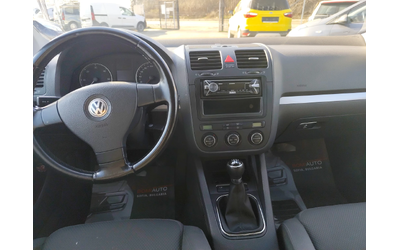 VW Golf 1.9TDi* KLIMATRONIK* - автомобили, коли, обяви за нови и употребявани 8