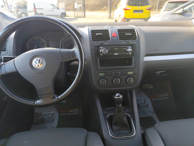 VW Golf 1.9TDi* KLIMATRONIK* - автомобили, коли, обяви за нови и употребявани 8