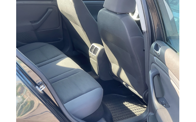 VW Golf 1.4i - автомобили, коли, обяви за нови и употребявани 10