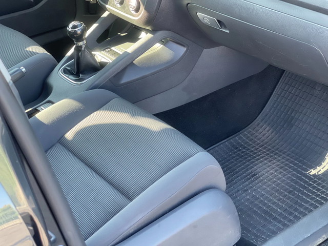 VW Golf 1.4i - автомобили, коли, обяви за нови и употребявани 12