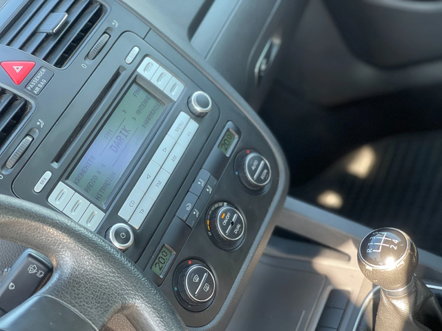 VW Golf 1.4i - автомобили, коли, обяви за нови и употребявани 15