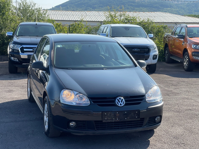VW Golf 1.4i - автомобили, коли, обяви за нови и употребявани 9