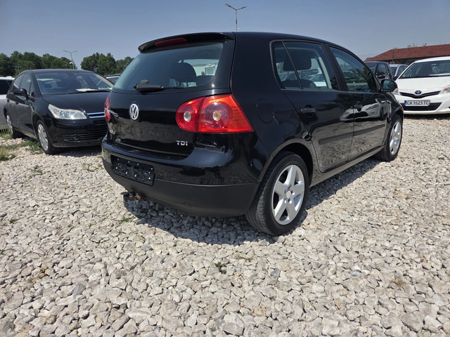 VW Golf 1.9tdi* klima* - автомобили, коли, обяви за нови и употребявани 3