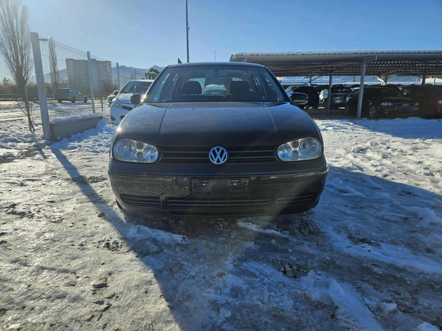 VW Golf 1.9TDI - автомобили, коли, обяви за нови и употребявани 8