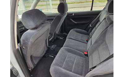 VW Golf 1.9tdi 110* Italy* - автомобили, коли, обяви за нови и употребявани 10