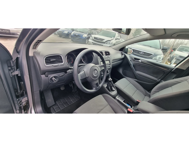 VW Golf 1.6i 102 k.c GAZ ITALIA - автомобили, коли, обяви за нови и употребявани 8