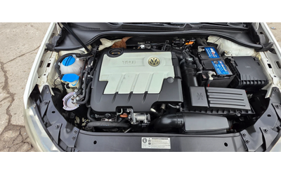 VW Golf 2.0 TDI 140k.c DSG ITALIA - автомобили, коли, обяви за нови и употребявани 15