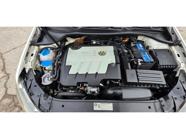 VW Golf 2.0 TDI 140k.c DSG ITALIA - автомобили, коли, обяви за нови и употребявани 15