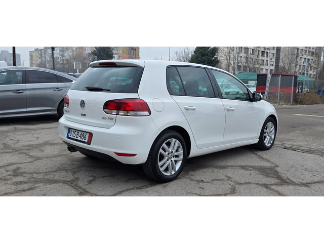 VW Golf 2.0 TDI 140k.c DSG ITALIA - автомобили, коли, обяви за нови и употребявани 3