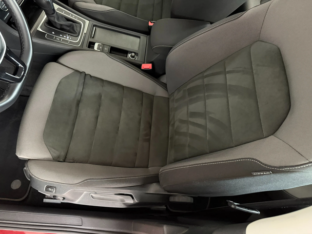 VW Golf 2.0TDI* 150к.с* СЕРВИЗНА КНИЖКА С ПЪЛНА ИСТОРИЯ В - автомобили, коли, обяви за нови и употребявани 7