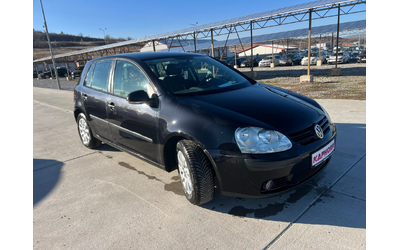 VW Golf 1.6FSI 166.000km!! - автомобили, коли, обяви за нови и употребявани 8