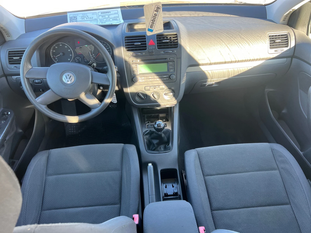 VW Golf 1.6FSI 166.000km!! - автомобили, коли, обяви за нови и употребявани 9