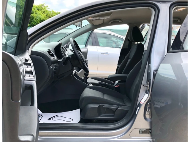 VW Golf 2.0TDI 110HP - автомобили, коли, обяви за нови и употребявани 8