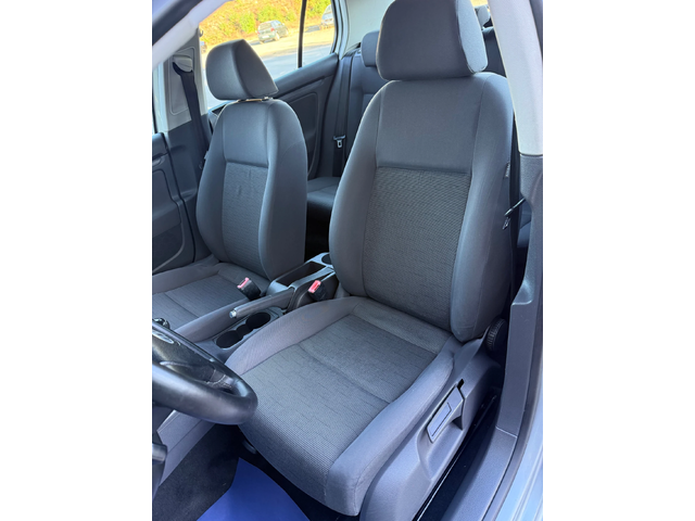VW Golf 1.9 TDI - автомобили, коли, обяви за нови и употребявани 10