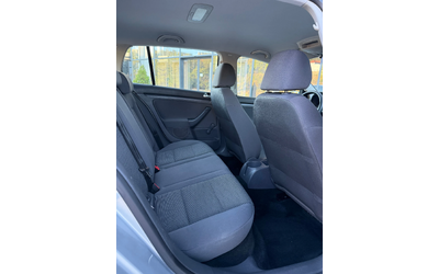 VW Golf 1.9 TDI - автомобили, коли, обяви за нови и употребявани 9