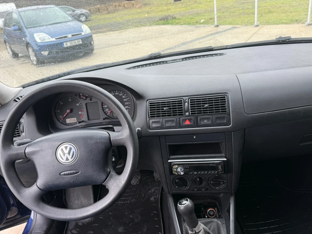 VW Golf 1.9 TDI - автомобили, коли, обяви за нови и употребявани 11