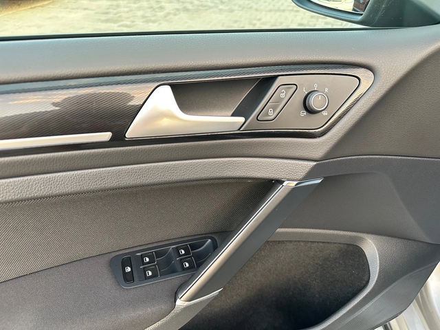 VW Golf 2.0GTD* 184kc* AVTOMATIK* NAVI* TOP* - автомобили, коли, обяви за нови и употребявани 11