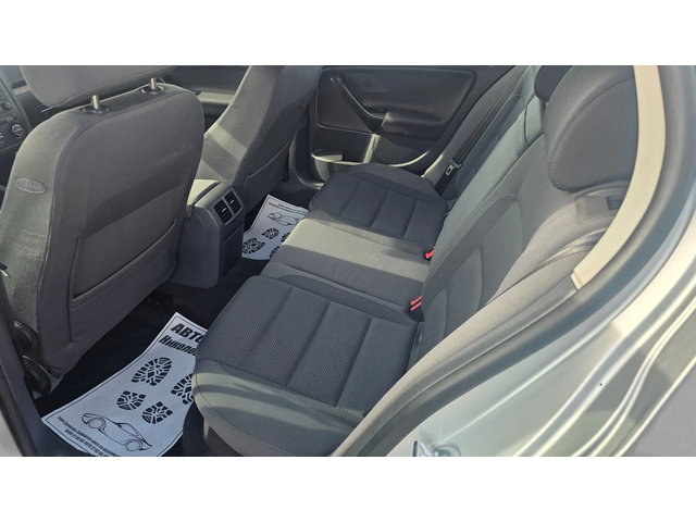 VW Golf 2.0i-NAVI-4.MOTION- - автомобили, коли, обяви за нови и употребявани 12