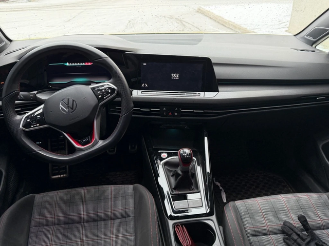 VW Golf GTI 40th Anniversary Manual - автомобили, коли, обяви за нови и употребявани 5