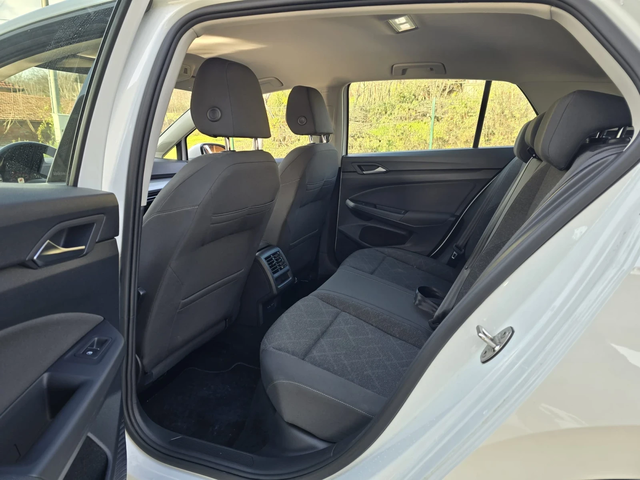 VW Golf 1.5 eTSI - 131к.с. - Топ състояние - автомобили, коли, обяви за нови и употребявани 13