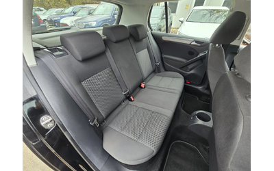 VW Golf 1.6TDI Comfortline 105к.с - автомобили, коли, обяви за нови и употребявани 13