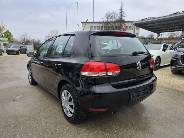 VW Golf 1.6TDI Comfortline 105к.с - автомобили, коли, обяви за нови и употребявани 3