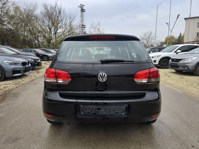 VW Golf 1.6TDI Comfortline 105к.с - автомобили, коли, обяви за нови и употребявани 5